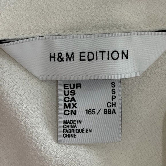 H&M Ruffle Sleeved Blouse - Picture 10 of 12